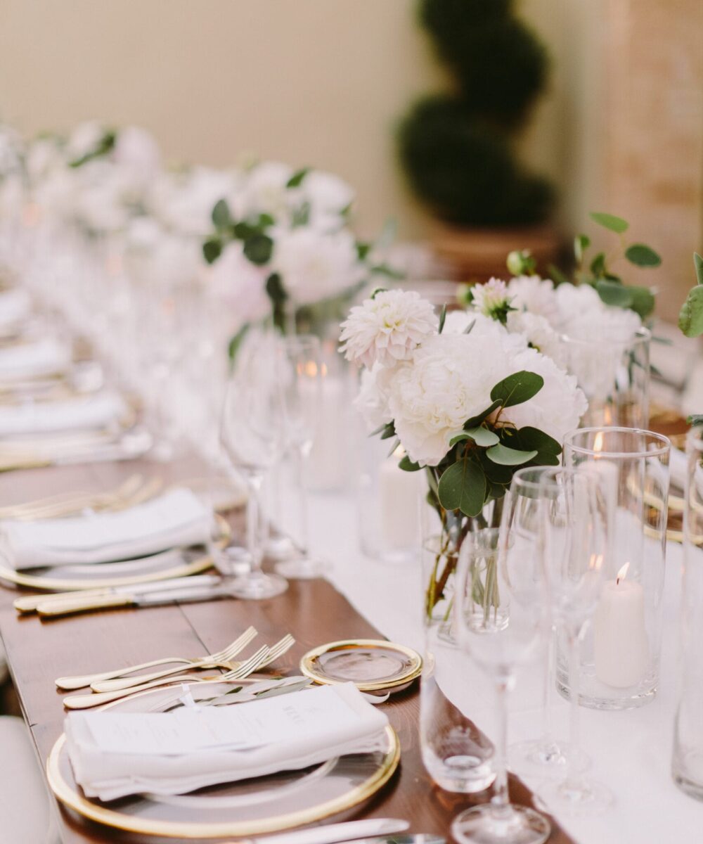 miejsce ustawienia na stole podczas ceremonii slubnej scaled